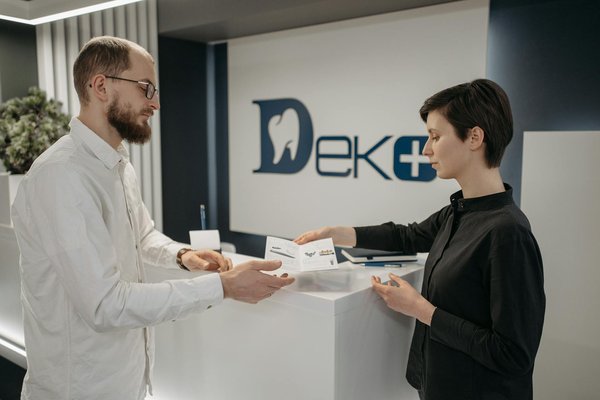 Comment les rideaux ignifugés assurent-ils la sécurité des collectivités ?